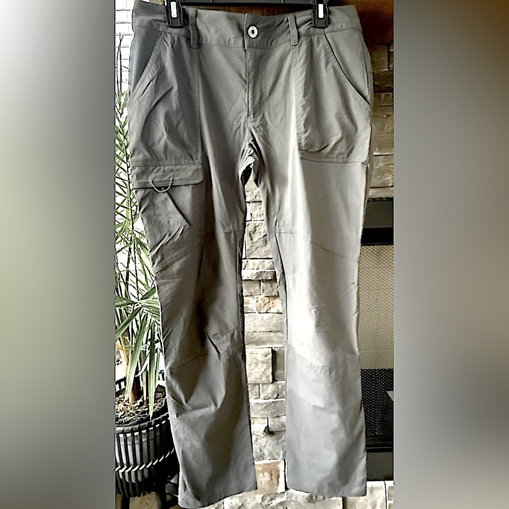 Columbia Women's Omni-Shield Gray Cargo Pants